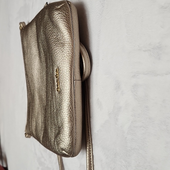 Calvin Klein Soft Gold Metalic Leather Crossbody Bag, New without Tags - Picture 8 of 10